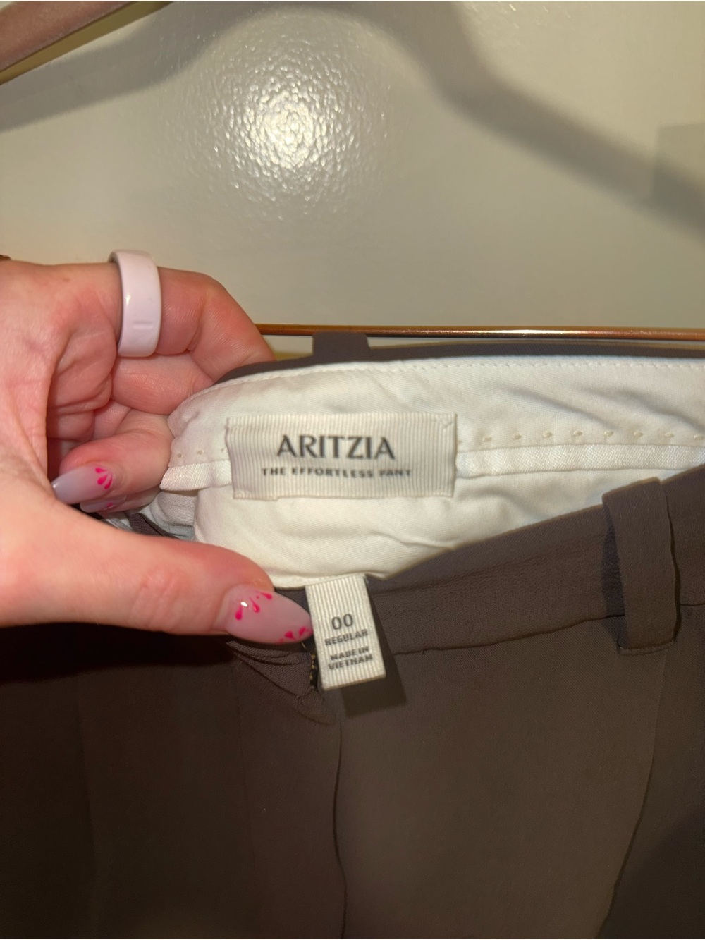 Aritzia Hi Rise Effortless Pants, rich mocha brown - Picture 12 of 16